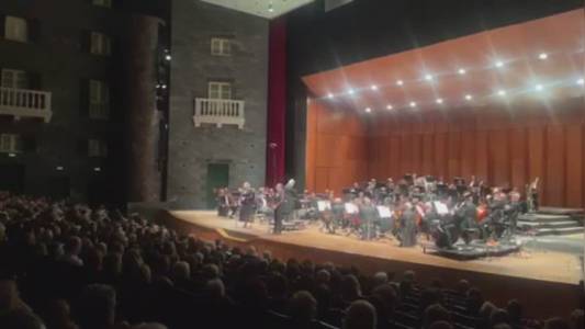 Genova: Carlo Felice gremito per il concerto "Immaginare la pace"