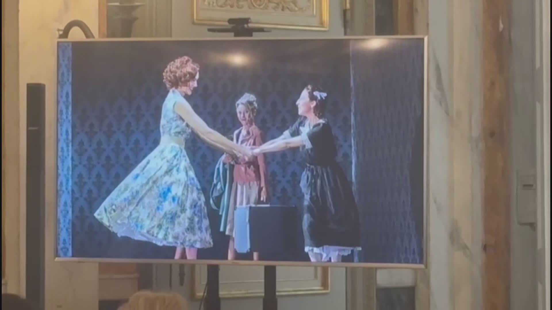 Genova, "Il Giro di Vite": prosa e lirica per la prima volta insieme a teatro