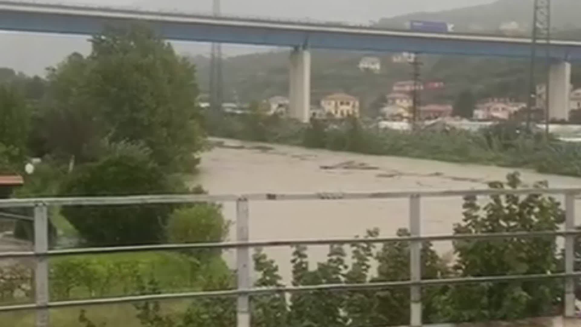 Maltempo, l'Entella è straripato a Lavagna 