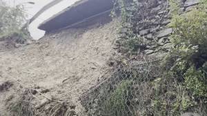 Frana a Giustenice (Sv), il sindaco Boetto: "Strada aperta per consentire a 50 famiglie di raggiungere le proprie case"