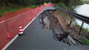 La Spezia, l'Aurelia chiusa per una frana all'altezza di Borghetto Vara