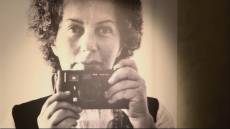 Genova celebra i 100 anni di Lisetta Carmi: una mostra al Palazzo Ducale per riscoprire l’artista genovese