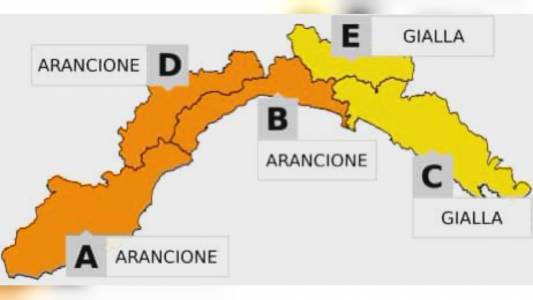 Maltempo, allerta arancione prolungata fino alle 14 di domenica: ecco dove