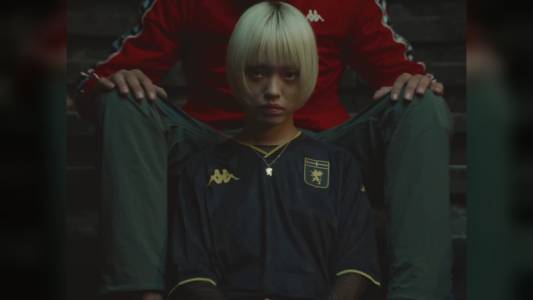 The Golden Dark side of Genoa: ecco la terza maglia del Grifone