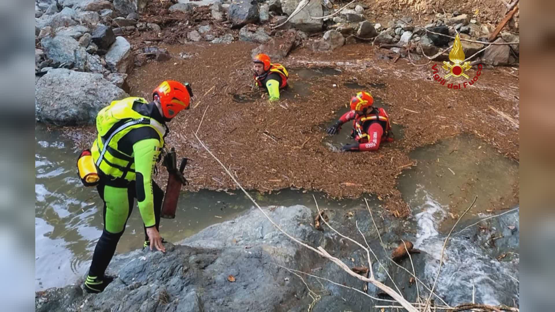 Arenzano, proseguono le ricerche dell'uomo travolto dalla piena del rio Lissuolo