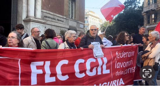 Genova, giornata di sciopero nazionale: scuola, università e ricerca “per un contratto giusto e un lavoro stabile”