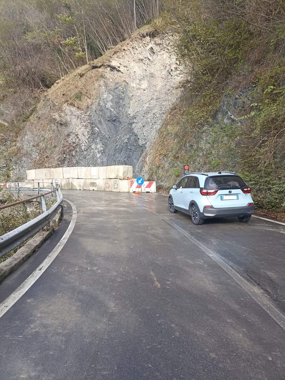 Riaperta la SP 3 a Serra Riccò dopo la frana, nei prossimi giorni continua la messa in sicurezza