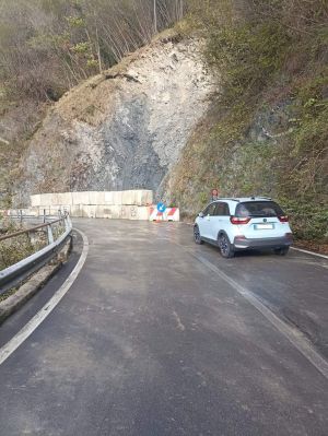 Riaperta la SP 3 a Serra Riccò dopo la frana, nei prossimi giorni continua la messa in sicurezza