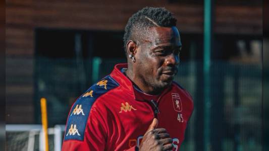 Genoa: Tapiro di 'Striscia' a Balotelli, "All'Inter Vieira rompeva un po' le scatole"