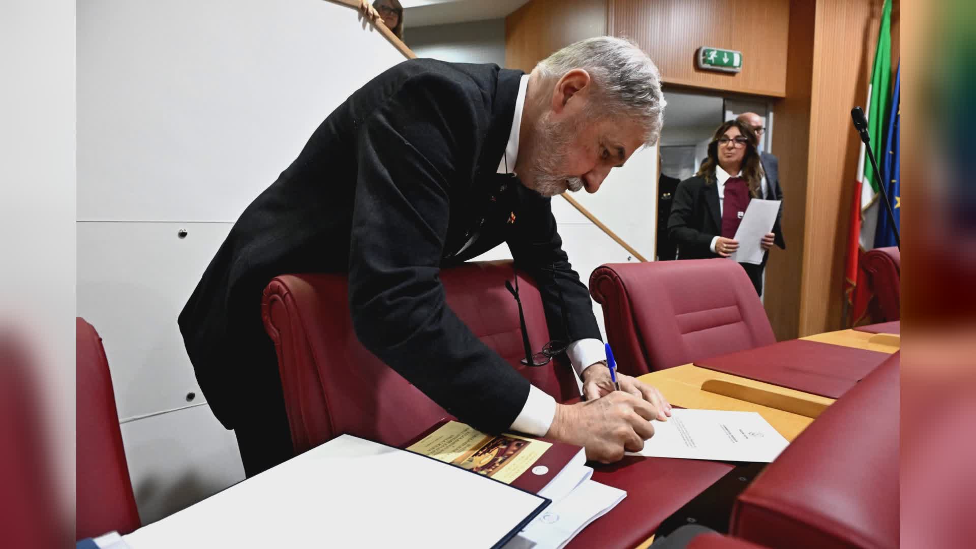 Regione, Bucci firma decreto nomina assessori: ecco i nomi e tutte le deleghe