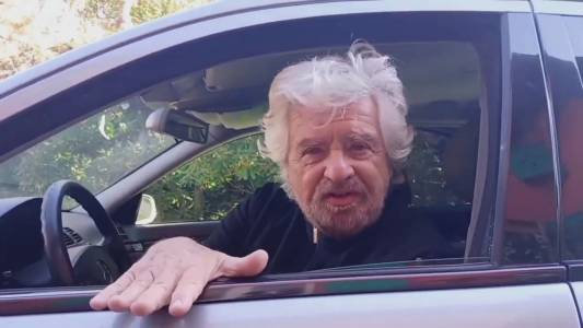 Beppe Grillo: duro attacco al Movimento 5 Stelle, il simbolo e i valori al centro di un possibile nuovo progetto