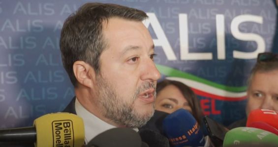 Salvini durissimo contro gli Elkann: "Fiat-Stellantis è un esempio di come non bisogna fare impresa con denaro pubblico"