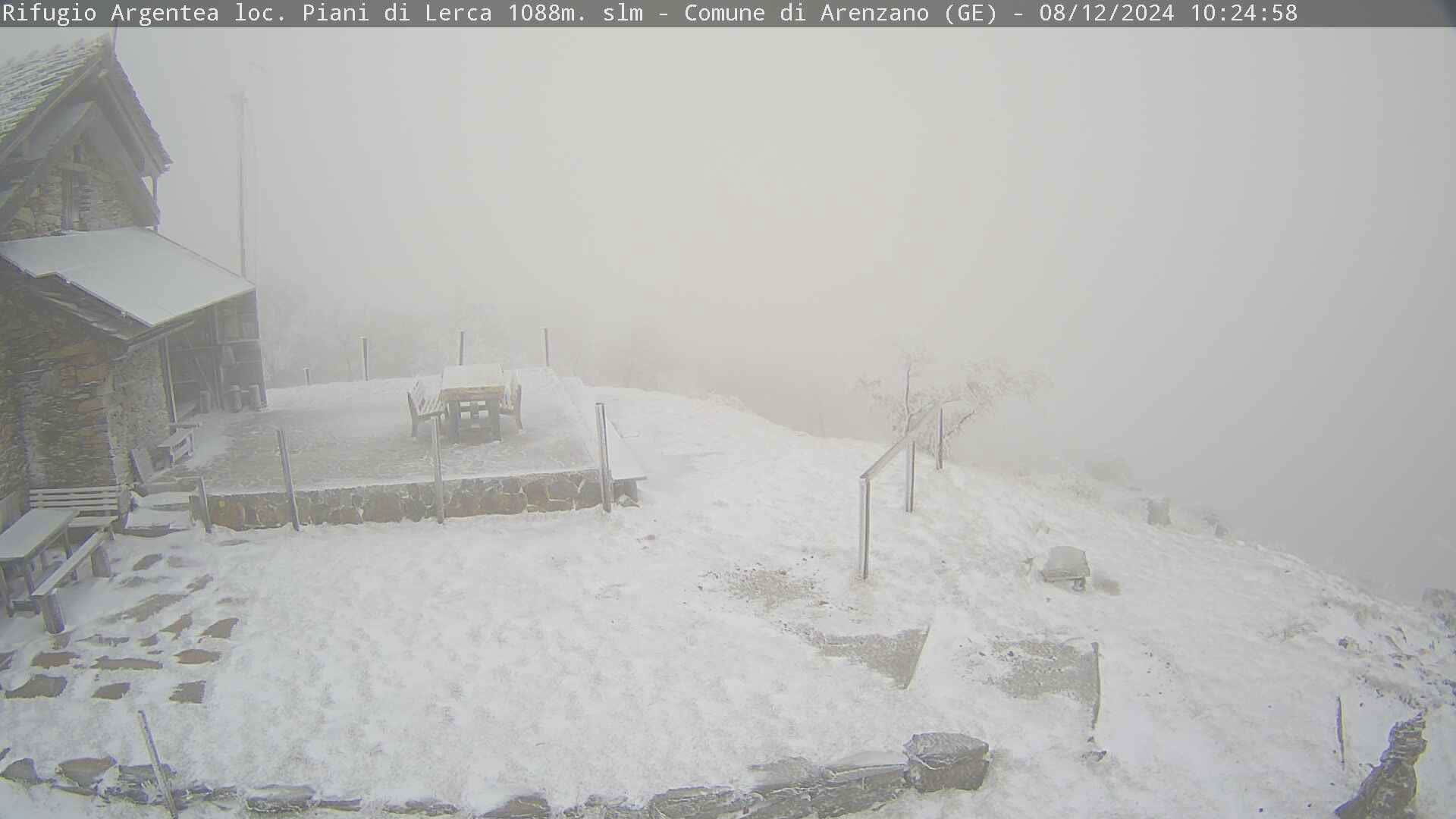 Meteo, ecco la neve in Liguria con temperature sottozero e venti forti. Dal pomeriggio cessa l'allerta