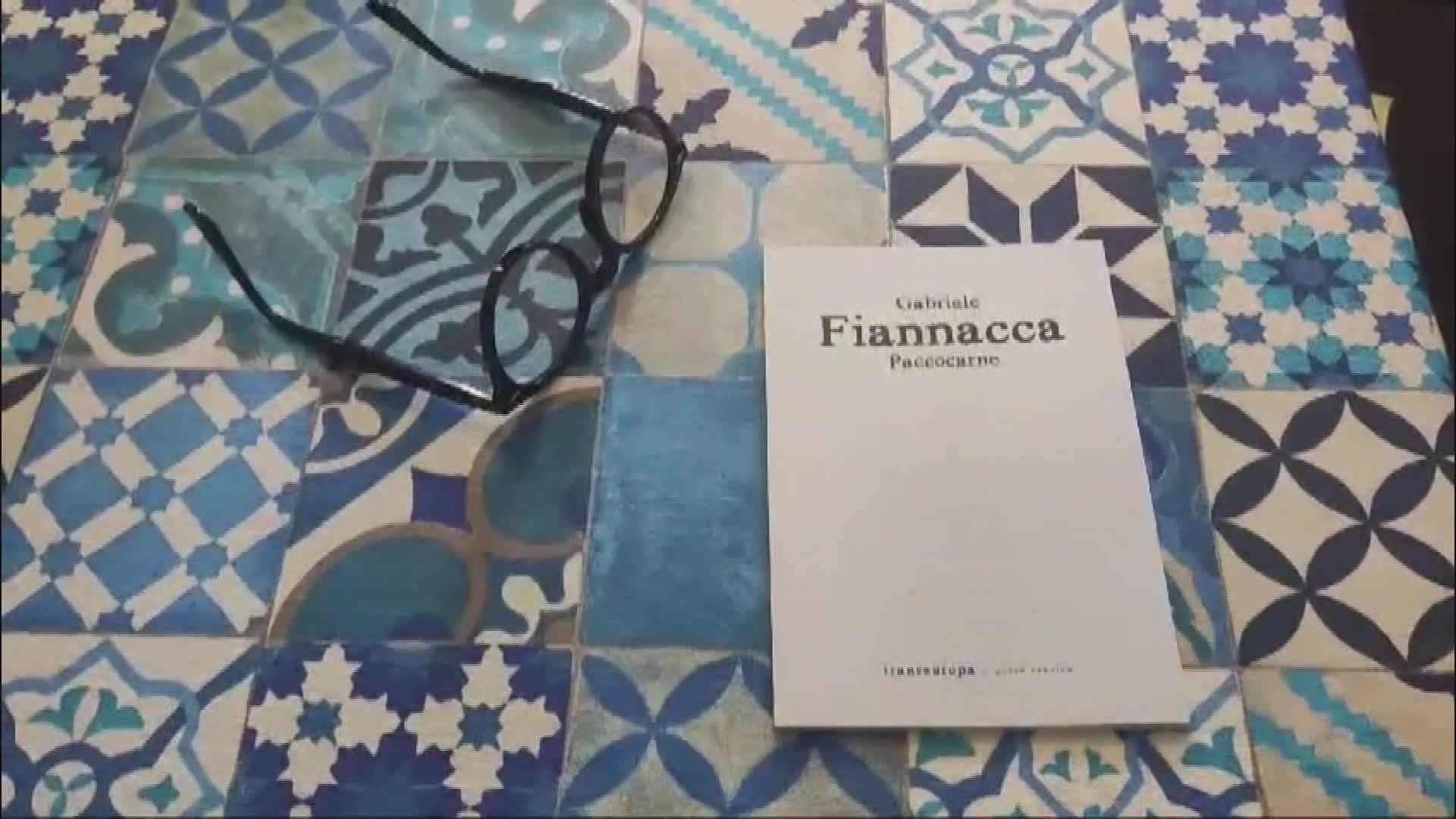 Genova, "Paccocarne": primo libro di poesie per Gabriele Fiannacca
