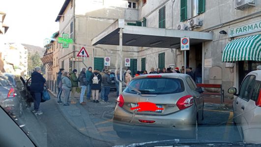 Ronco Scrivia: il cambio del medico diventa una rivolta di piazza. Interviene Asl3: "Gestiti gli utenti con soluzione personalizzata"