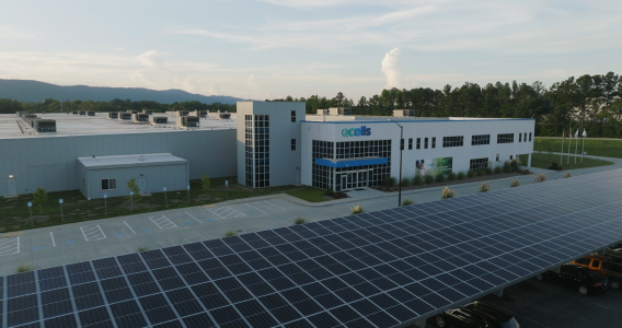 Fotovoltaico, Qcells stabilisce un nuovo record di efficienza per il tandem perovskite/silicio