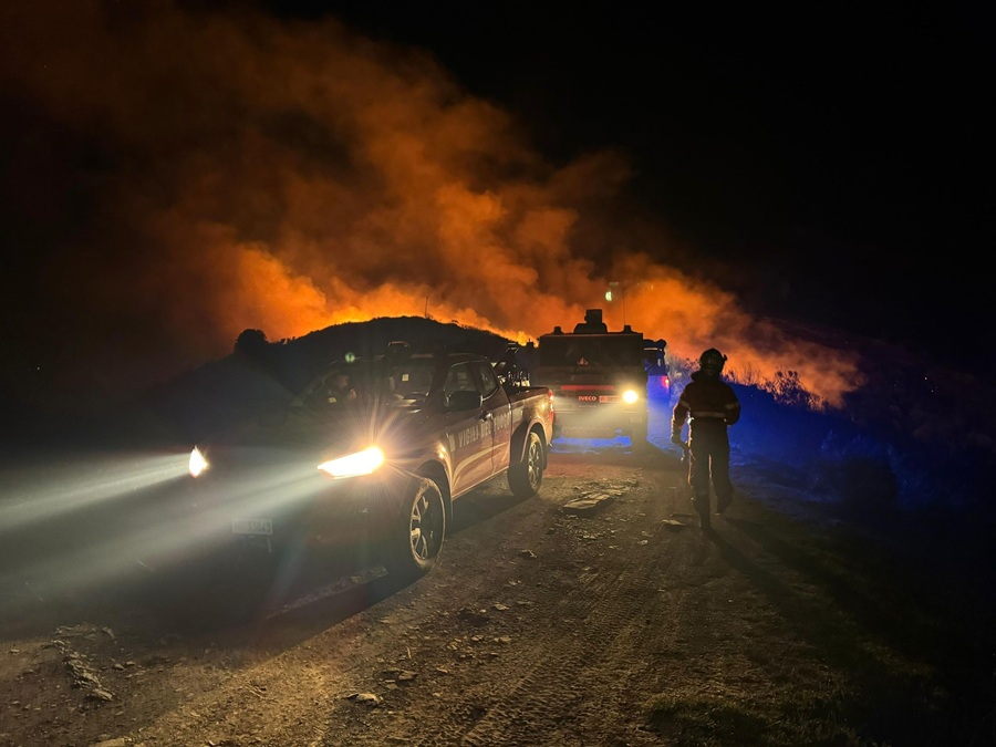 Imperia: incendio sulle alture di Pietrabruna, intervenuto l'elicottero