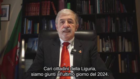 2025, gli auguri di Bucci: "Un lavoro per mantenere la famiglia e una sanità degna della Liguria"
