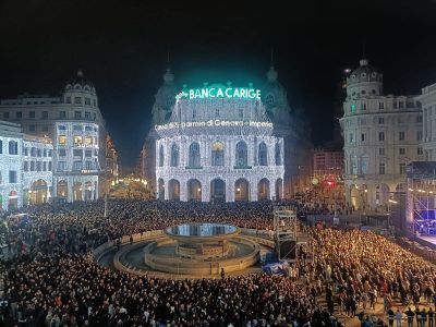 Genova celebra il capodanno 2025, il video della festa