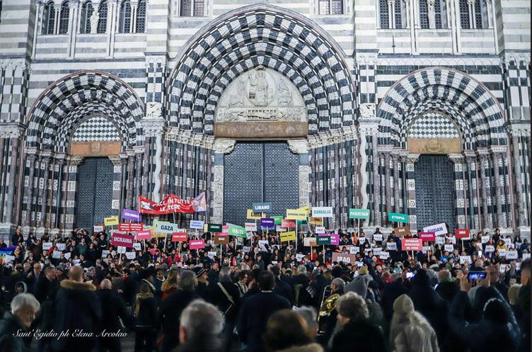 Giornata della Pace: in 3.000 marciano a Genova contro le guerre