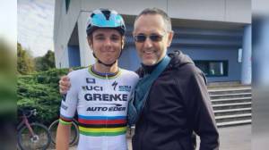 Ciclismo, il ligure Finn campione del mondo juniores: "Per ora non passo al World Tour, resto negli U23, non siamo tutti Evenepoel"