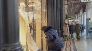 Saldi a Genova tra sconti fedeltà e caccia agli affari