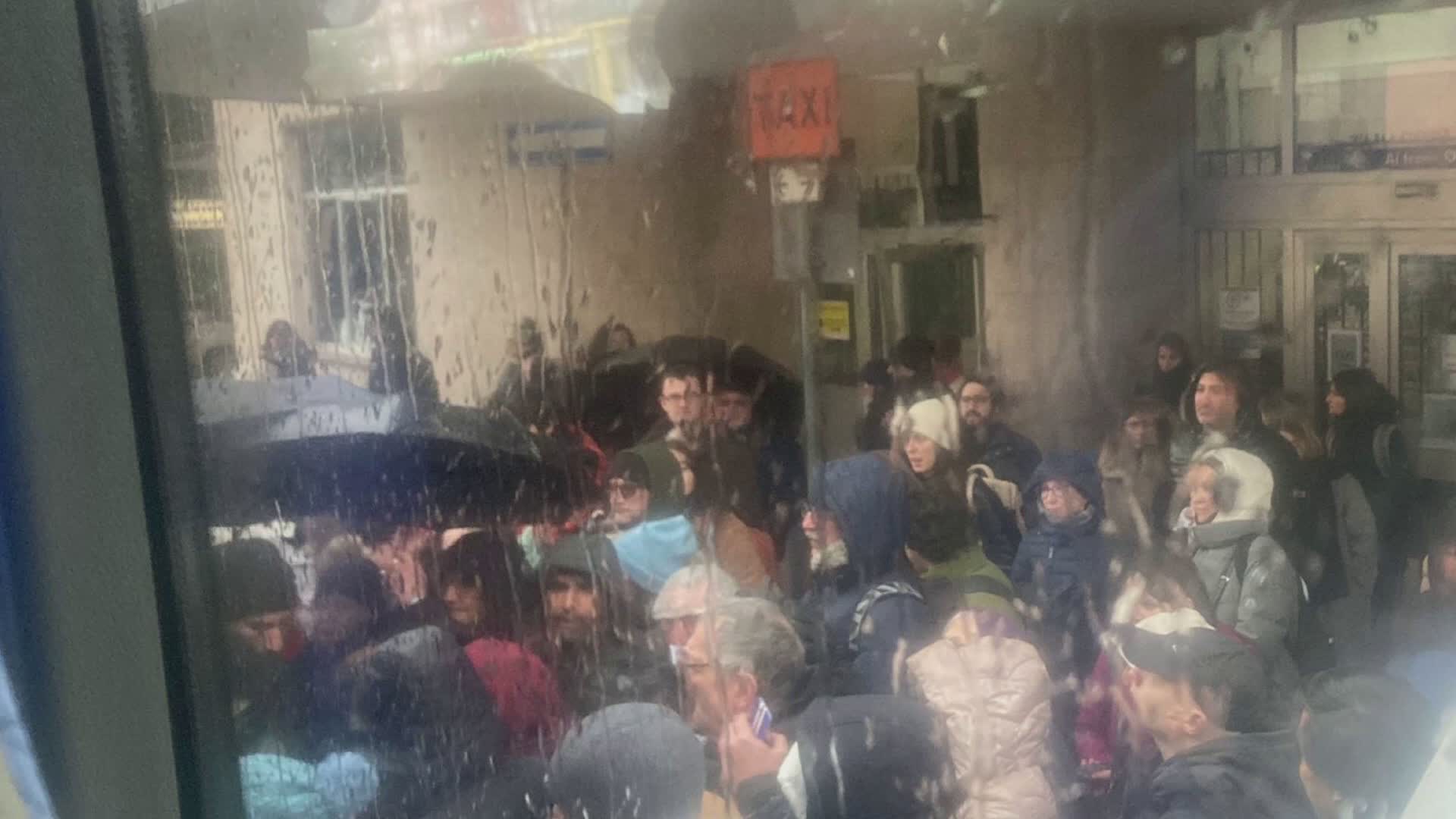 Caos Treni, l'Odissea di un viaggiatore: "Il mio viaggio da incubo da Bordighera a Genova"