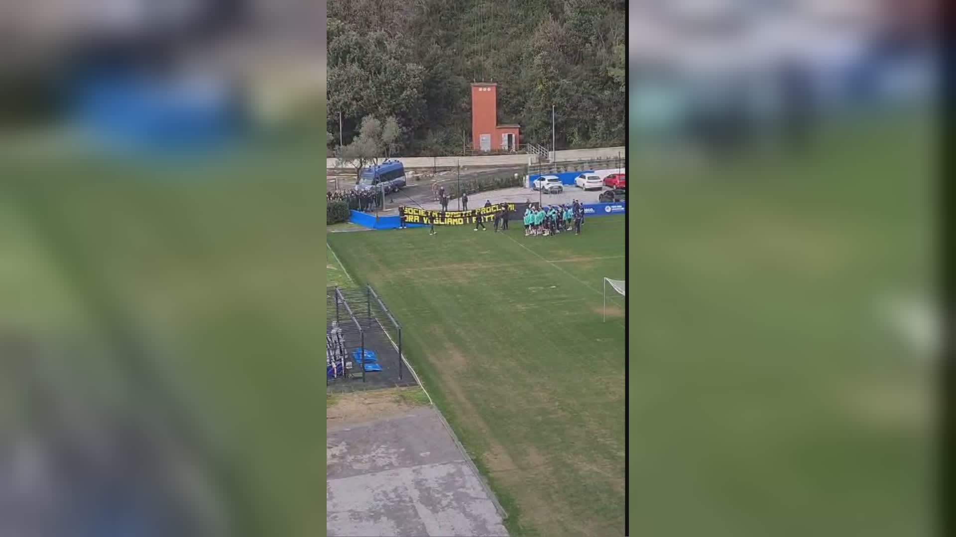 Sampdoria, contestazione degli ultrà: "Via gli indegni"