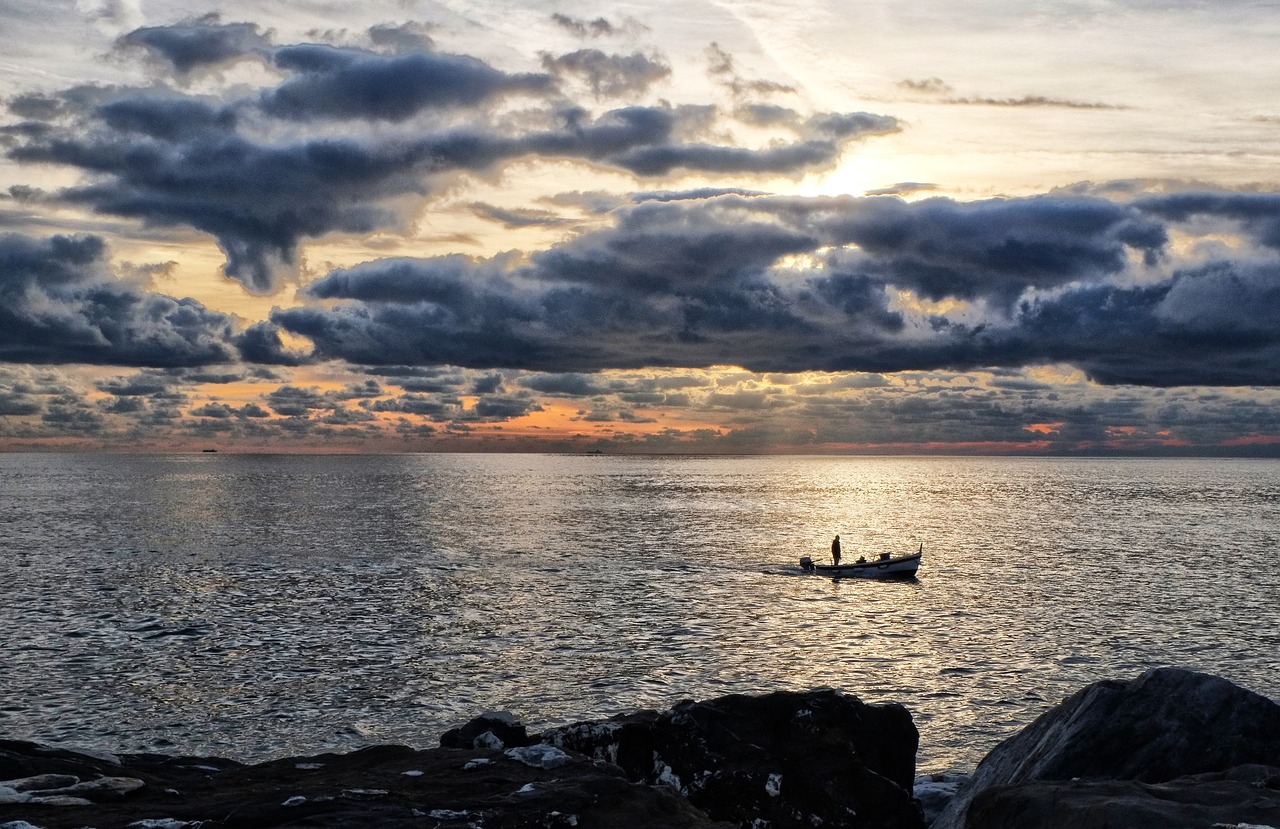 Liguria, giornata tra nubi e timide schiarite: attesa qualche pioggia sul Levante