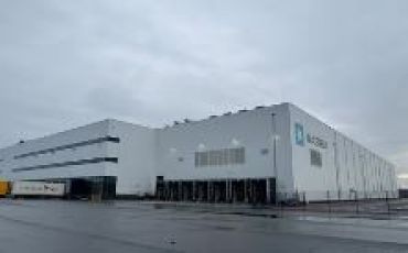 Maersk inaugura un nuovo magazzino frigorifero a Rotterdam: accolta la prima fornitura