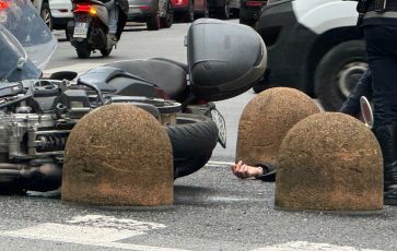 Spezia, scontro tra auto e scooter in Viale Italia: un giovane finisce in ospedale