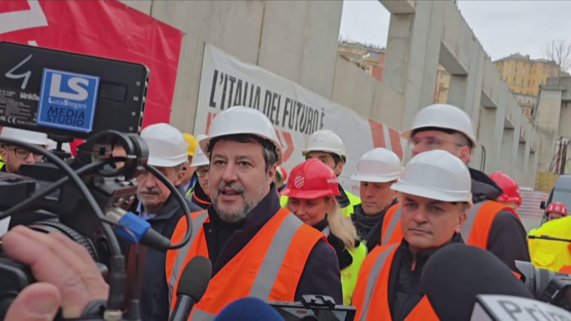 Terzo Valico, Salvini: "Ad aprile ripartono i lavori. Scadenza del Pnrr a giugno 2026 verrà rivista per il caro materiali"