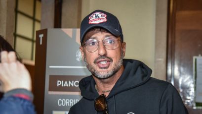 Fabrizio Corona a processo a Genova, accusato di evasione dagli arresti domiciliari