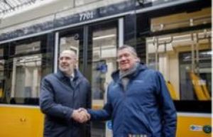 Milano, in servizio i nuovi tram Stadler: più comfort, sicurezza e accessibilità