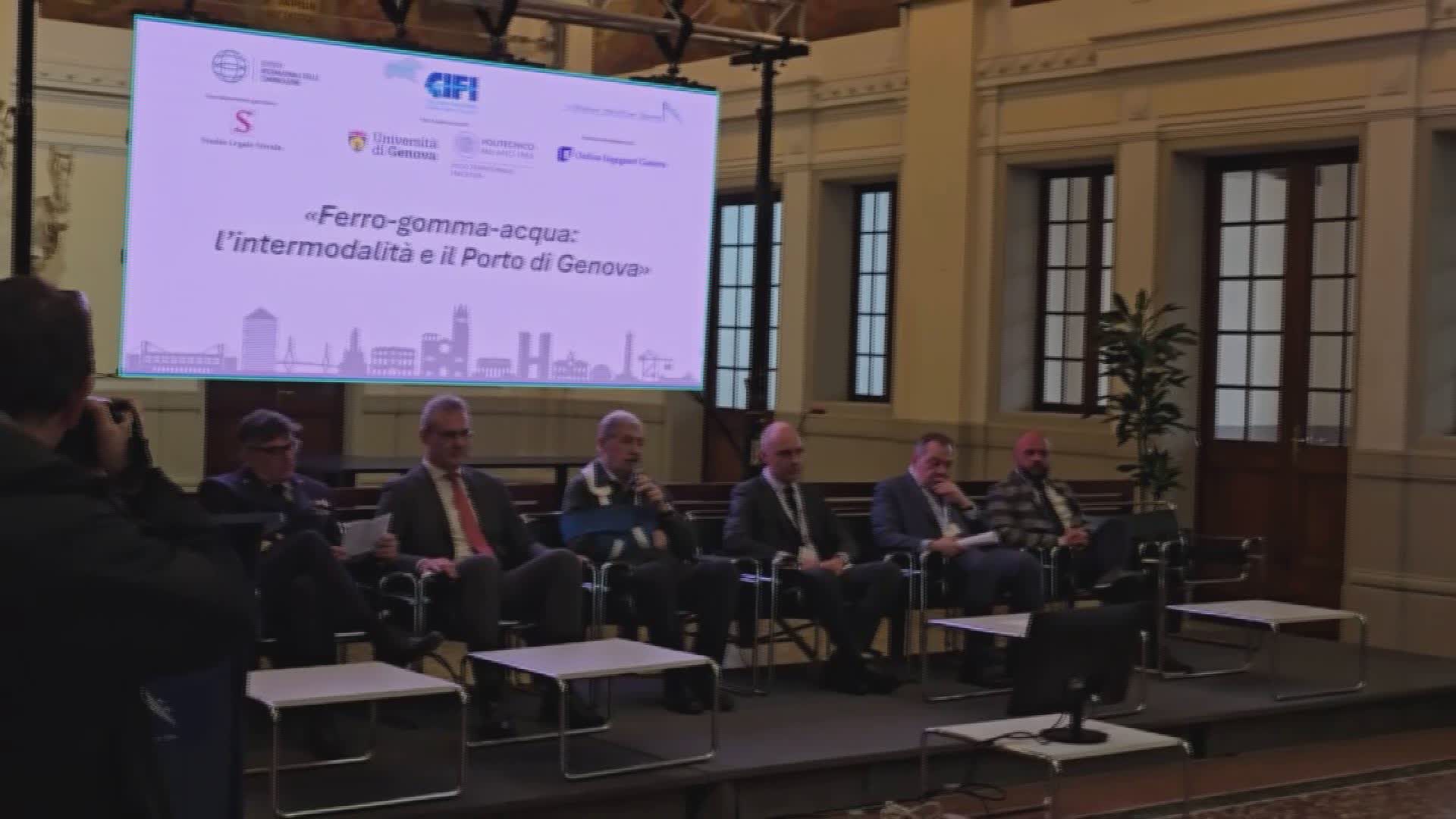 Genova, logistica: intermodalità al centro del convegno sul porto. Minoia: "Le opere ridisegneranno la città e l’economia del Nord Ovest”
