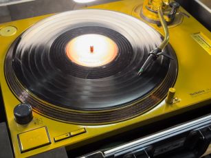 Genova, Fiera del Disco: 3000 visitatori per oltre 130mila pezzi in esposizione