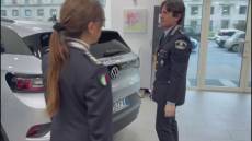 Genova, una nuova auto elettrica per la Polizia Locale grazie a una donazione di Piave Motori