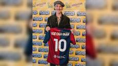 Genoa, maglia rossoblù per la stella di Dawson's Creek James Van Der Beek