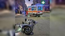 Genova, scontro auto-scooter in via Casaregis: donna in codice rosso al San Martino