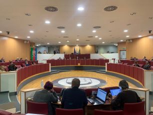 Consiglio regionale, scontro sui sottosegretari. Maggioranza: "Assessori con troppe deleghe"; opposizione: "Moltiplicano poltrone"