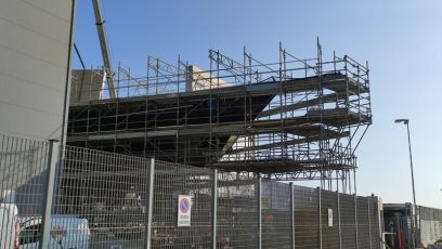 Due incidenti nel porto di Genova in poche ore: un operaio precipitato da un ponteggio, un altro investito da un tir