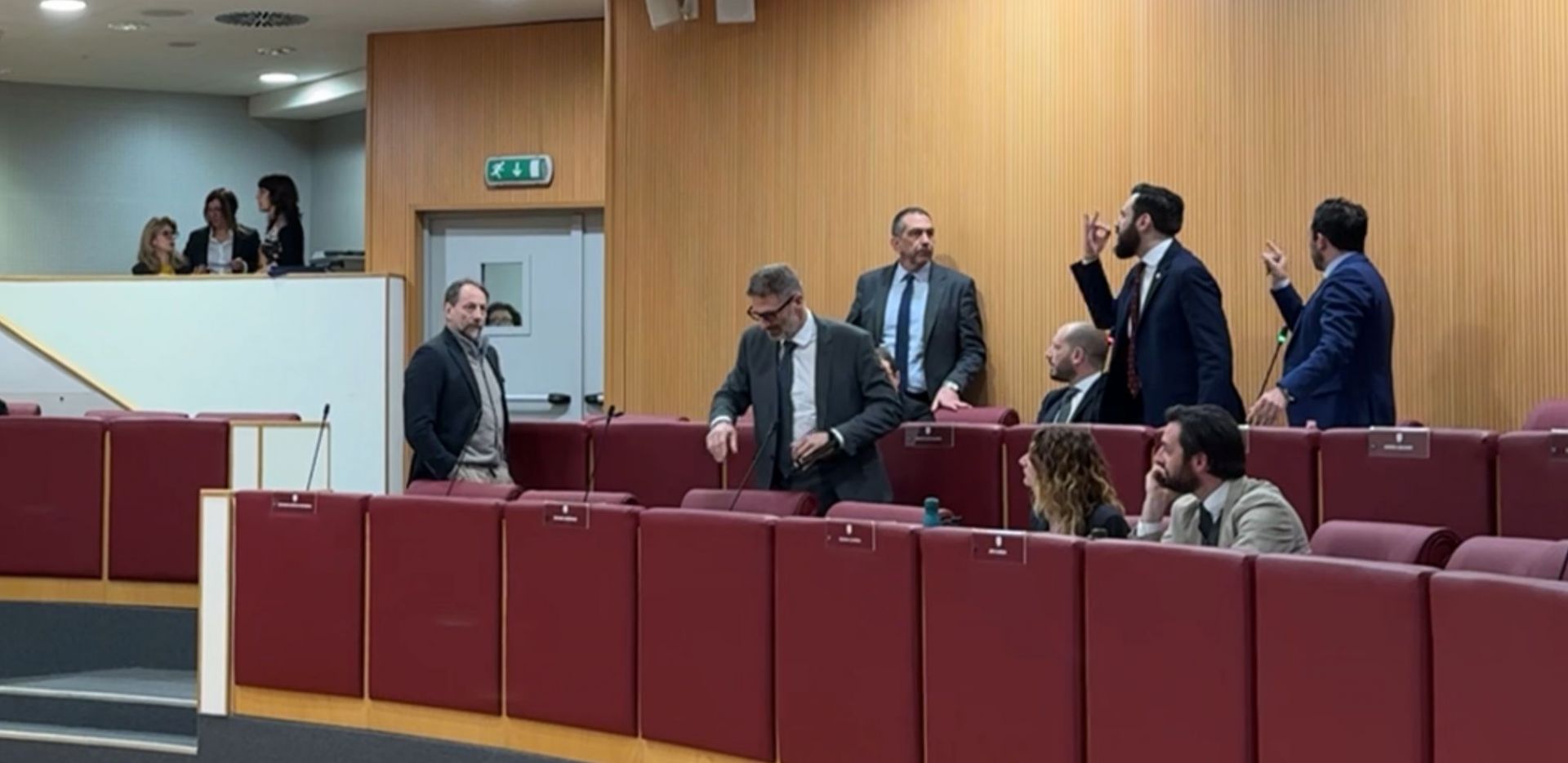 Alta tensione in Consiglio regionale, l’opposizione chiede le dimissioni di Balleari
