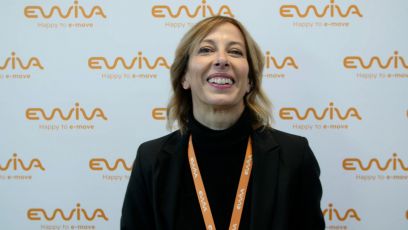 Mobilità sostenibile, doppia sfida tra educazione e pista: la filiera promuove l'auto green