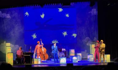 Genova, “Quando un musicista ride”, anche il pubblico lo fa: Elio conquista il pubblico del Politeama