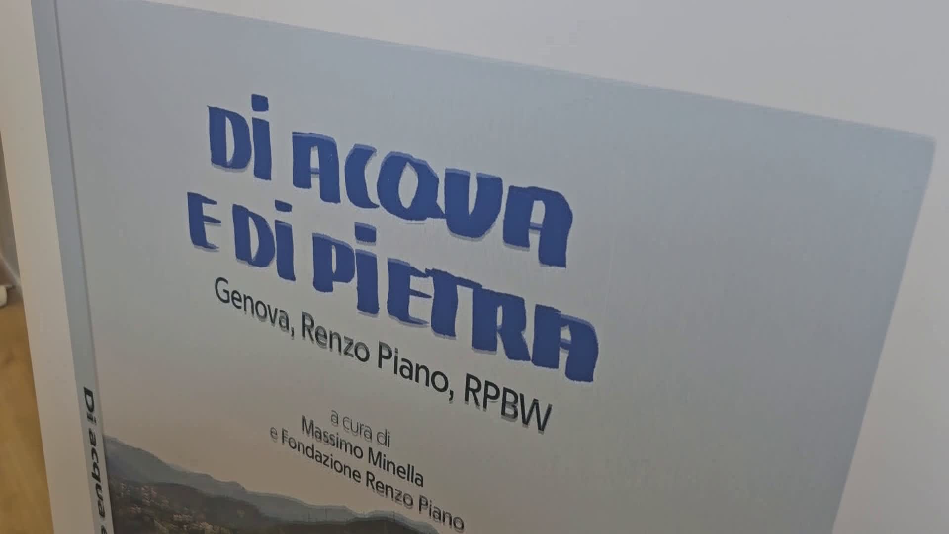 'Di acqua e di pietra': ecco il libro che ricostruisce il legame fra Renzo Piano e Genova