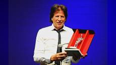 Sandro Giacobbe: "Ho un tumore, non posso più stare in piedi"