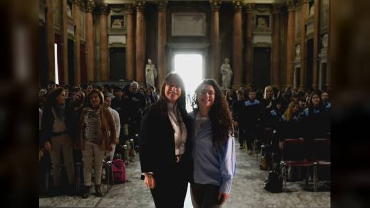 Orientamenti Dreamers, la nuotatrice olimpica Benedetta Pilato incontra 300 studenti: "Inseguite i vostri sogni"