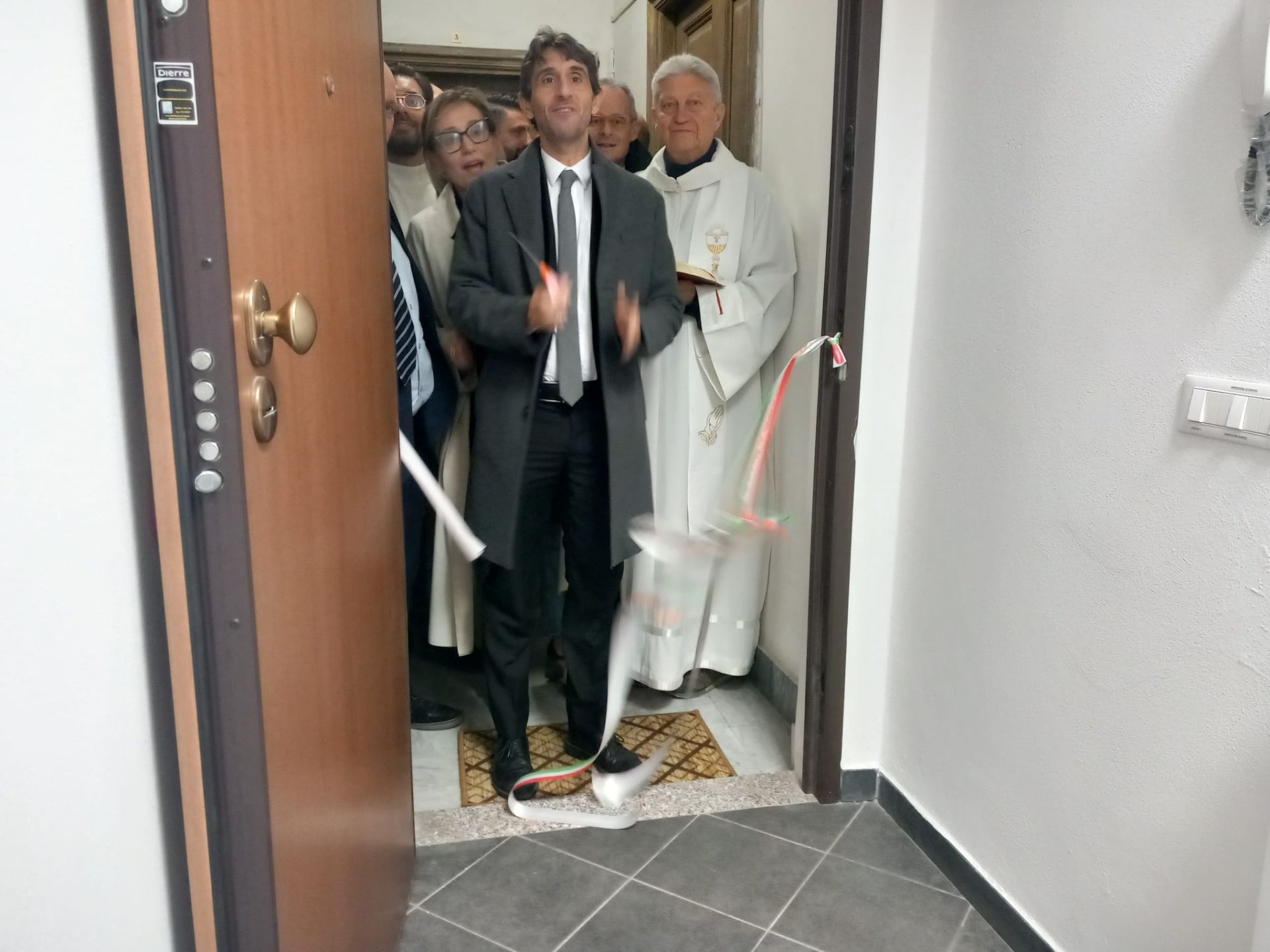 Fdi inaugura la sede alla Spezia. Donzelli: "Piciocchi nome giusto per Genova". Rosso: "Riformeremo Alisa"