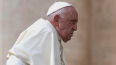 Papa Francesco: domenica dimesso dal Gemelli, rientra in Vaticano, due mesi di convalescenza