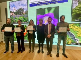 Euroflora: concorso fotografico Psr, vicepresidente Piana premia i vincitori